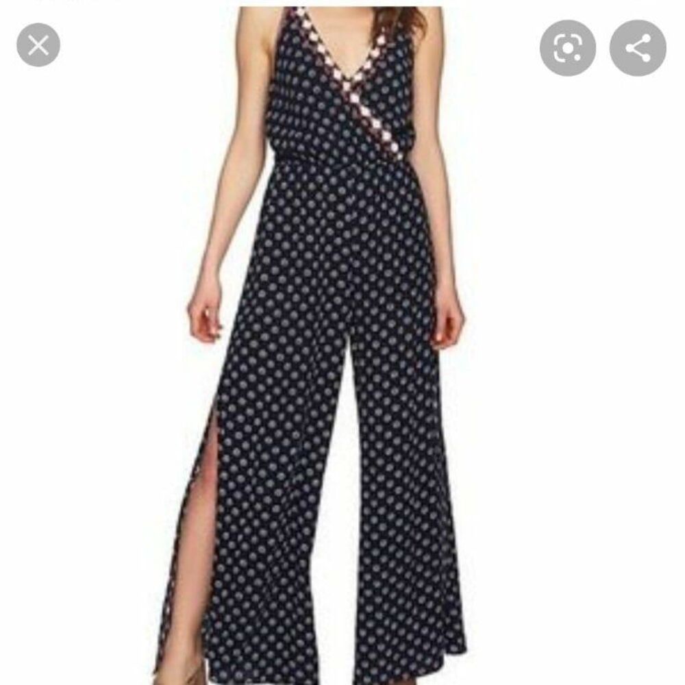 1 state jumpsuit, size large, new